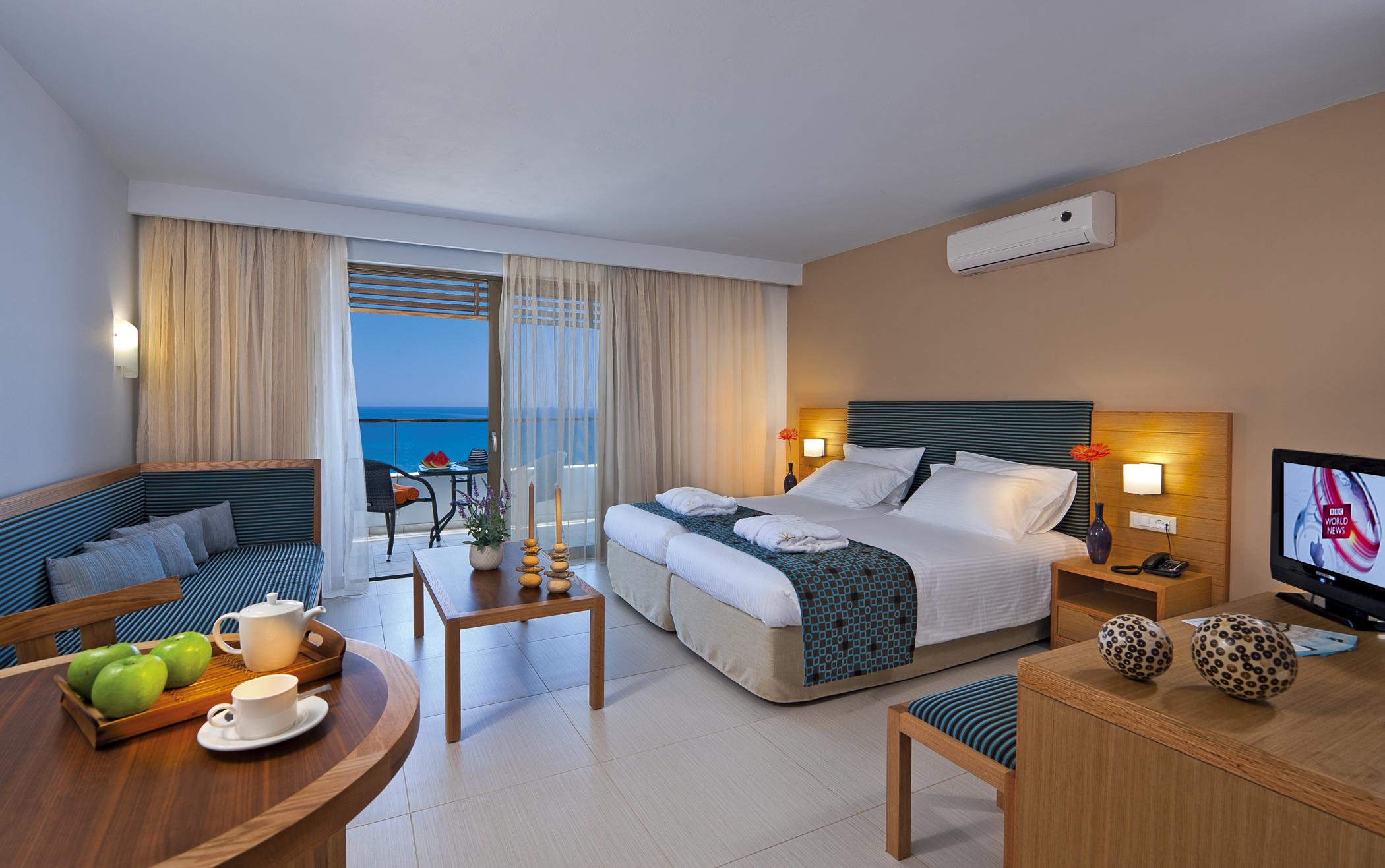 Iolida Beach By Smile Hotels Agia Marina Dış mekan fotoğraf