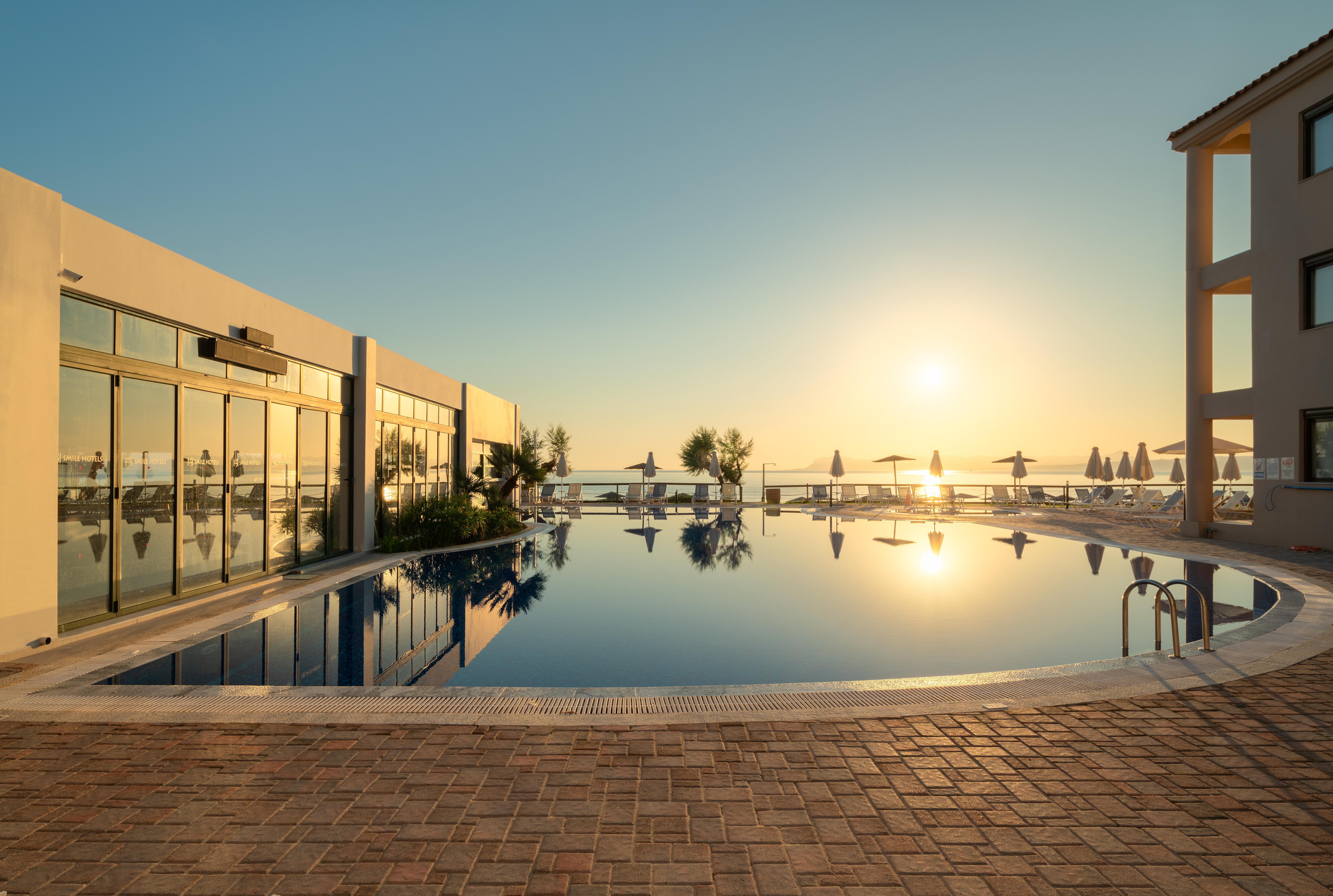 Iolida Beach By Smile Hotels Agia Marina Dış mekan fotoğraf