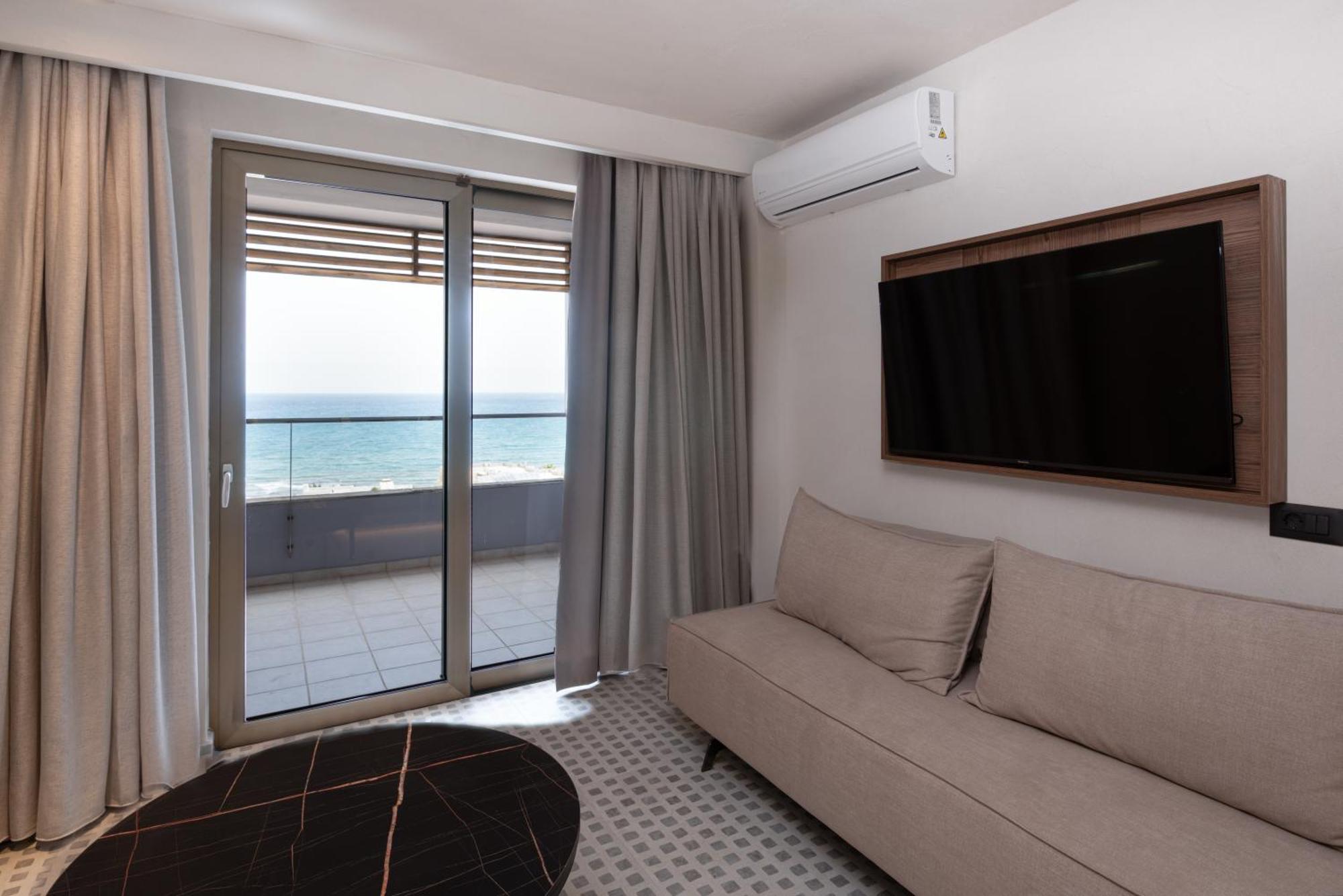 Iolida Beach By Smile Hotels Agia Marina Oda fotoğraf