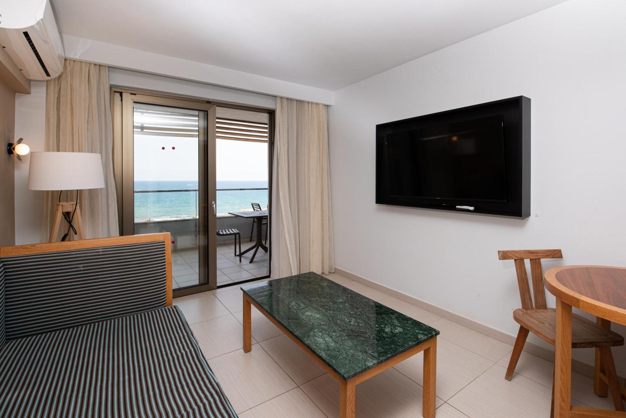 Iolida Beach By Smile Hotels Agia Marina Oda fotoğraf